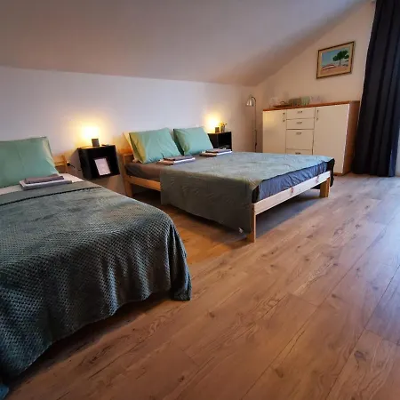 Centrally Located 3 Bedroom House O'live With Private Garden Holiday home *